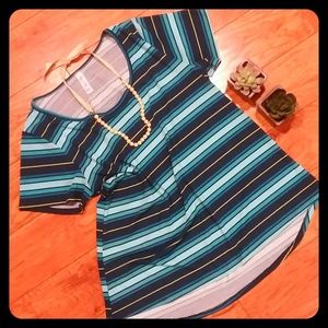 Blue Green Striped Lularoe Classic Tee Medium
